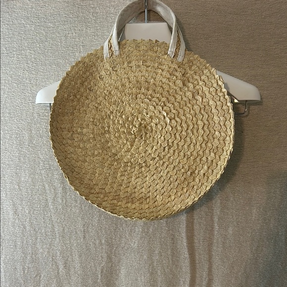 Beachgold Woven Straw Tote Bag - Picture 1 of 4